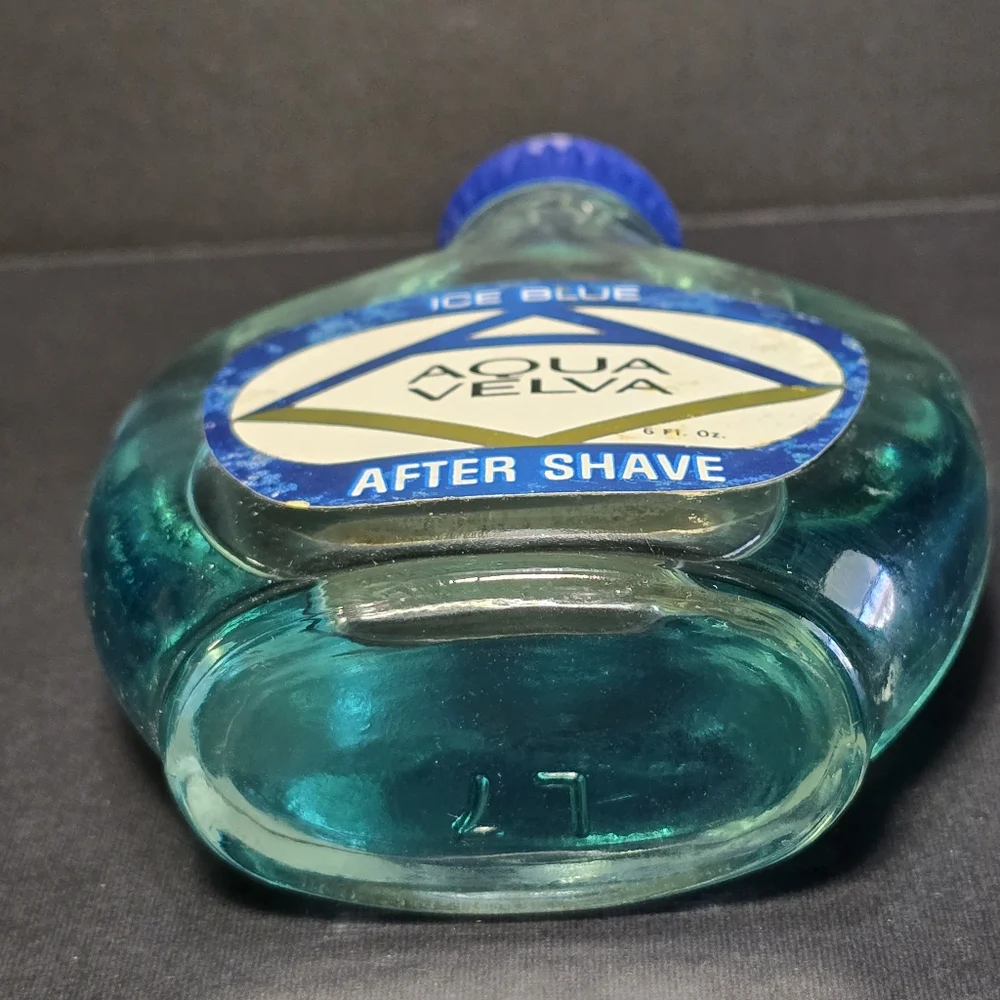 Vintage AQUA VELVA ‘Ice Blue’ After Shave 6 oz JB Williams Co.